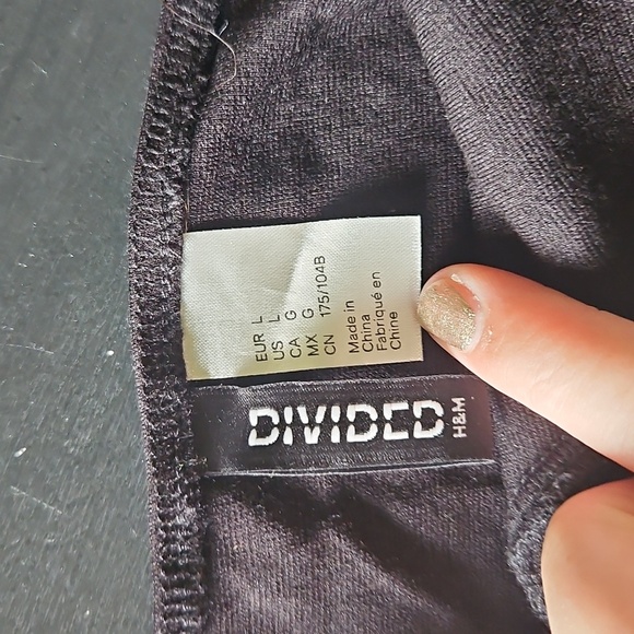 H&M Divided Black Top - Picture 2 of 3